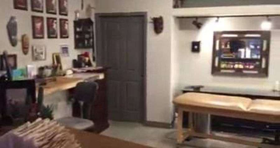 Big changes at Stutter Tattoo. Here's a short video of the new work station we just finished. My new artist will be moving in tomorrow. I'll introduce her to everybody when she's ready.